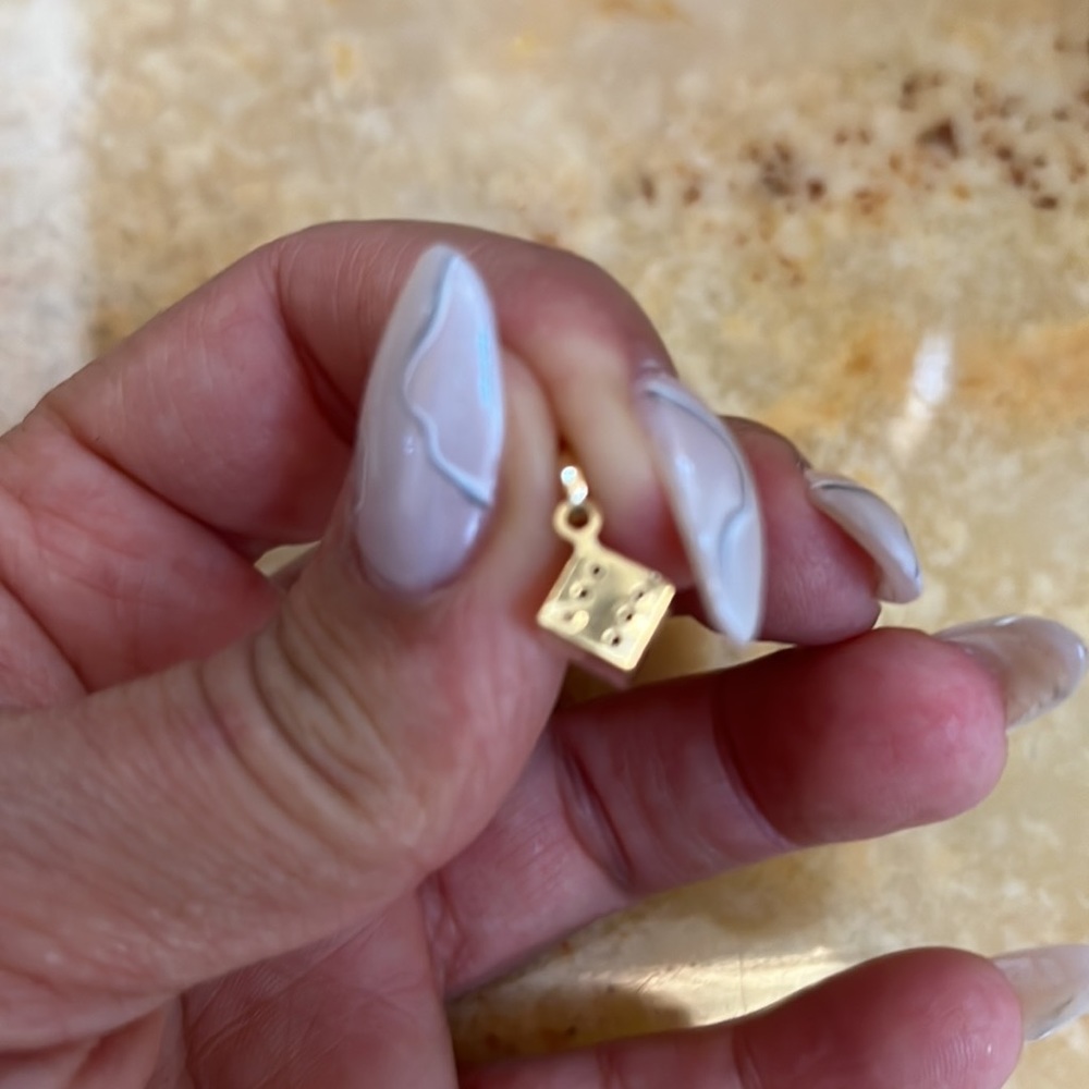 Solid 14K Gold Gold 3-D Game Dice Charm Pendant - Picture 3 of 5